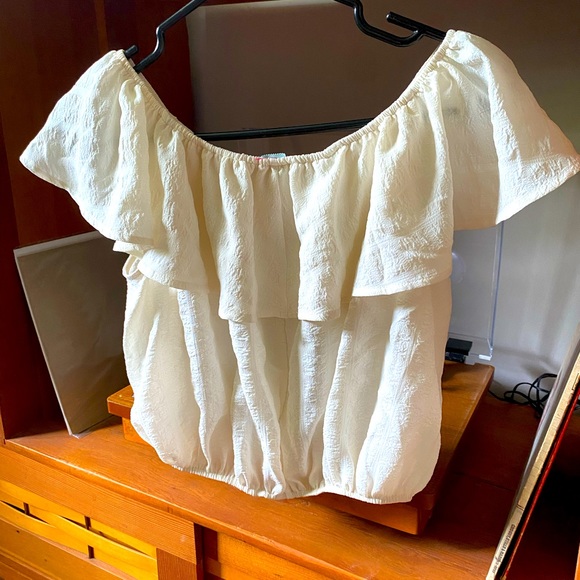 Kimchi Blue small crop top - Picture 1 of 2